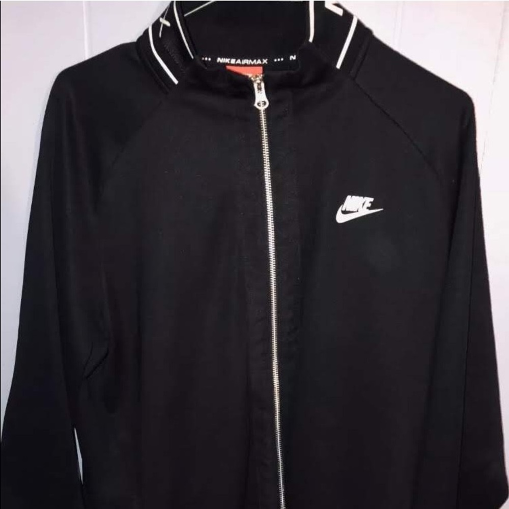 Nike Air Max Track Jacket Size L